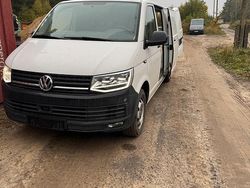 Weiß Gebraucht 2018 VW Transporter Van | 13.800 €