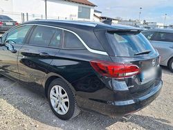 Schwarz Gebraucht 2017 Opel Astra Kombi | 6.800 € (Teuer)