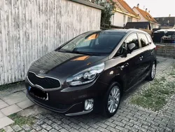 Braun Gebraucht 2016 Kia Carens DREAM-TEAM Edition Van / Kleinbus | 10.000 € (Guter Preis)