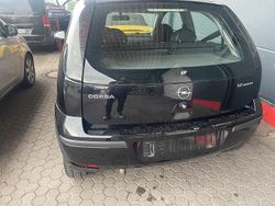 Schwarz Gebraucht 2004 Opel Corsa Kleinwagen | 1.500 € (Fairer Preis)