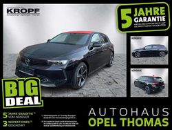 Lackierung schwarz perla nera/ Gebraucht 2023 Opel Astra Elegance Limousine | 17.990 € (Fairer Preis)