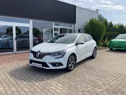 Weiß Gebraucht 2016 Renault Mégane GrandTour Kombi | 11.680 € (Fairer Preis)