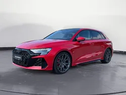 Rot Neu 2025 Audi RS3 Sportback Comfort Kleinwagen | 75.990 €
