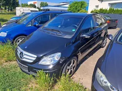 Schwarz Gebraucht 2006 Mercedes B200 Van / Kleinbus | 2.000 € (Guter Preis)