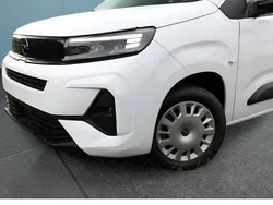 Weiß Neu 2025 Opel Combo Design Edition Van / Kleinbus | 22.199 € (Fairer Preis)