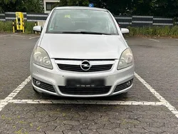 Gebraucht 2005 Opel Zafira Van / Kleinbus | 2.700 € (Fairer Preis)