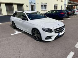 Weiß Gebraucht 2020 Mercedes E300 AMG Kombi | 31.900 € (Fairer Preis)