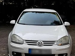 Weiß Gebraucht 2009 VW Golf VI Limousine | 2.850 € (Superpreis)
