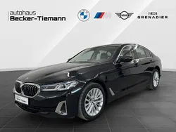 Saphirschwarz Gebraucht 2020 BMW 530 Luxury Line Limousine | 38.777 € (Teuer)