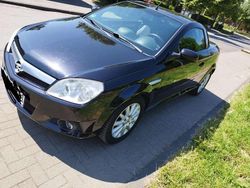 Schwarz Gebraucht 2009 Opel Tigra Edition Cabrio | 2.499 € (Fairer Preis)