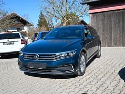 Blau Gebraucht 2021 VW Passat GTE Kombi | 21.600 € (Fairer Preis)