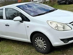 Weiß Gebraucht 2009 Opel Corsa Limousine | 5.599 € (Fairer Preis)