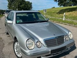 Silber Gebraucht 2000 Mercedes E430 Elegance Limousine | 9.290 € (Fairer Preis)