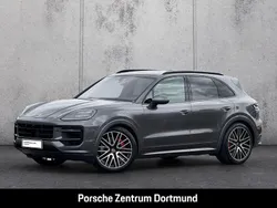 Grau Gebraucht 2024 Porsche Cayenne S SUV | 124.900 € (Etwas zu teuer)
