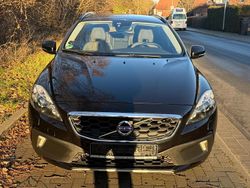 Schwarz Gebraucht 2015 Volvo V40 CC Kombi | 11.400 € (Fairer Preis)