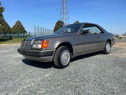Beige Gebraucht 1988 Mercedes 230 Coupé | 8.000 €