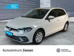 Grau Gebraucht 2024 VW Polo Style Limousine | 21.990 € (Fairer Preis)