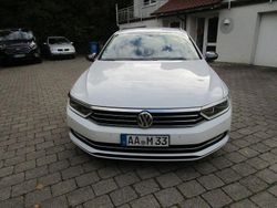 Weiß Gebraucht 2015 VW Passat Comfortline Kombi | 6.900 € (Guter Preis)