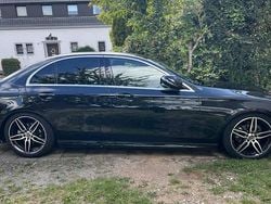 Gebraucht 2018 Mercedes E220 AMG line Limousine | 26.000 €