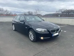 Schwarz Gebraucht 2013 BMW 520 Comfort Edition Kombi | 13.000 € (Fairer Preis)
