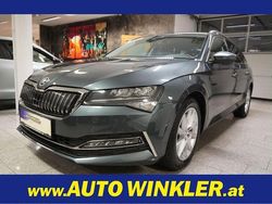 Grau Gebraucht 2020 Skoda Superb Style Kombi | 16.770 € (Superpreis)