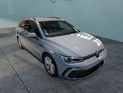 Grau Gebraucht 2023 VW Golf VIII R-line Kombi | 30.190 € (Superpreis)