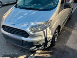Grau Gebraucht 2016 Ford Transit Van / Kleinbus | 5.500 €