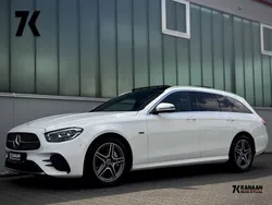 Weiß Gebraucht 2020 Mercedes E300 AMG line Limousine | 32.963 € (Fairer Preis)