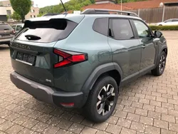 Grün Neu 2025 Dacia Duster Extreme SUV | 28.390 € (Etwas zu teuer)