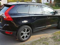 Schwarz Gebraucht 2011 Volvo XC60 Summum SUV | 9.800 € (Fairer Preis)