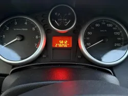 Rot Gebraucht 2007 Peugeot 207 Kleinwagen | 1.300 €