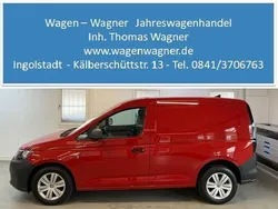 Rot Gebraucht 2021 VW Caddy Van / Kleinbus | 19.980 € (Fairer Preis)