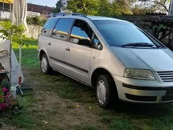 Silber Gebraucht 2003 VW Sharan Van / Kleinbus | 2.650 €