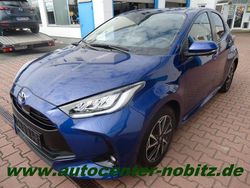 Blau Gebraucht 2021 Toyota Yaris Comfort Limousine | 16.490 € (Fairer Preis)