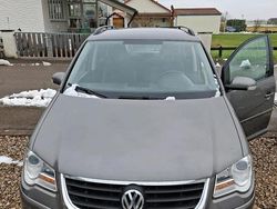 Grau Gebraucht 2007 VW Touran Van / Kleinbus | 2.499 € (Superpreis)