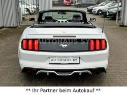 Weiß Gebraucht 2016 Ford Mustang Cabrio | 17.980 € (Fairer Preis)