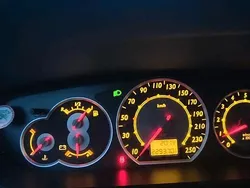 Gelb Gebraucht 2005 Citroën C5 Limousine | 799 € (Guter Preis)