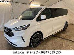 Weiß Gebraucht 2024 Ford Tourneo Titanium Van / Kleinbus | 40.950 € (Superpreis)