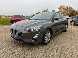 Magneticgrau (metallic) Gebraucht 2020 Ford Focus Titanium Limousine | 16.290 € (Superpreis)