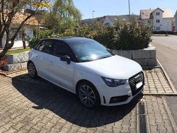 Weiß Gebraucht 2013 Audi A1 Sportback S-Line Kleinwagen | 8.700 € (Fairer Preis)