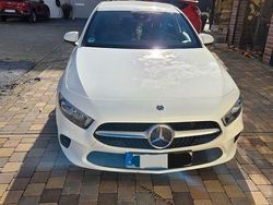 Weiß Gebraucht 2019 Mercedes A180 Limousine | 19.900 € (Guter Preis)