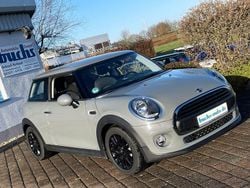 Moonwalk grey (metallic) Gebraucht 2018 Mini ONE Pepper Kleinwagen | 10.990 € (Superpreis)