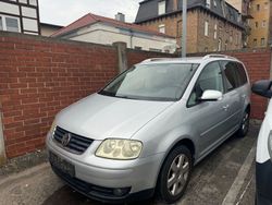Silber Gebraucht 2003 VW Touran Highline Van / Kleinbus | 1.490 € (Fairer Preis)