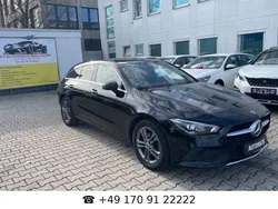 Nachtschwarz unilack Gebraucht 2021 Mercedes CLA200 Shooting Brake Kombi | 26.690 € (Etwas zu teuer)