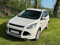 Weiß Gebraucht 2015 Ford Kuga Individual SUV | 9.500 € (Guter Preis)
