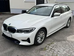 Weiß Gebraucht 2022 BMW 320 Sport Line Limousine | 18.490 € (Guter Preis)
