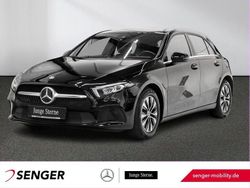 Unilack nachtschwarz Gebraucht 2022 Mercedes A200 Style Limousine | 24.980 € (Fairer Preis)