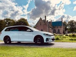 Weiß Gebraucht 2018 VW Golf VII GTD Kombi | 22.999 € (Teuer)