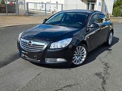 Schwarz Gebraucht 2013 Opel Insignia Edition Limousine | 5.200 € (Fairer Preis)