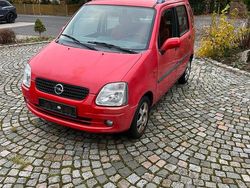 Rot Gebraucht 2002 Opel Agila Kleinwagen | 675 € (Guter Preis)
